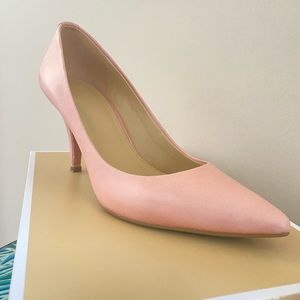 Michael Kors Women’s Pump